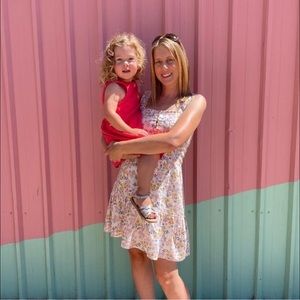 Meet your Posher, Laura